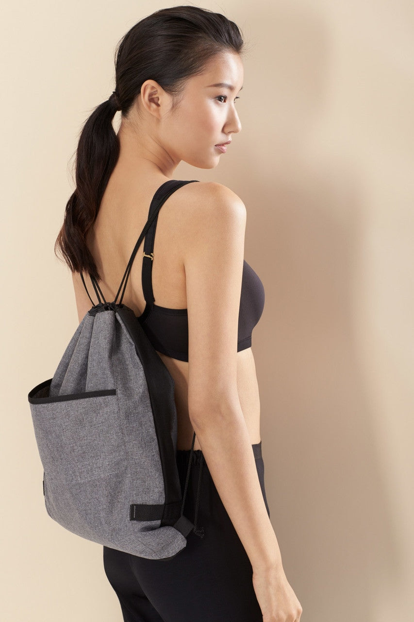 Buy Yogi Contour Convertible Sports Bra in Black Online Black Natori
