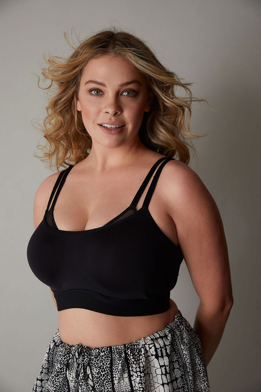 Buy Gravity Contour Underwire Sports Bra in Black Online Black Natori