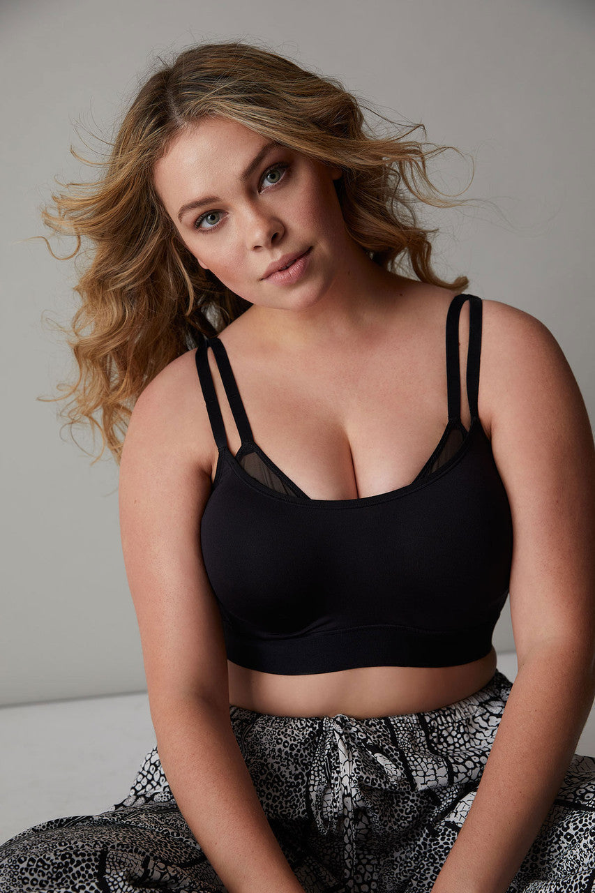 Buy Gravity Contour Underwire Sports Bra in Black Online Black Natori