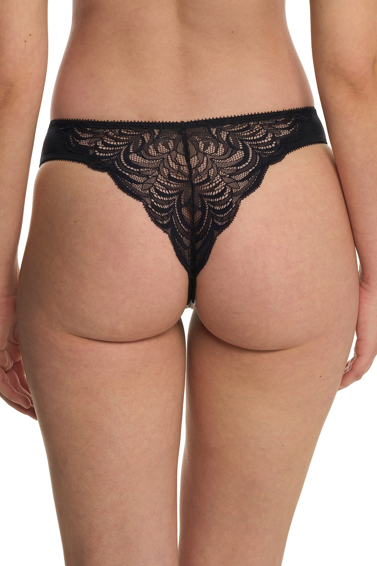 Persuasion Thong Black Natori