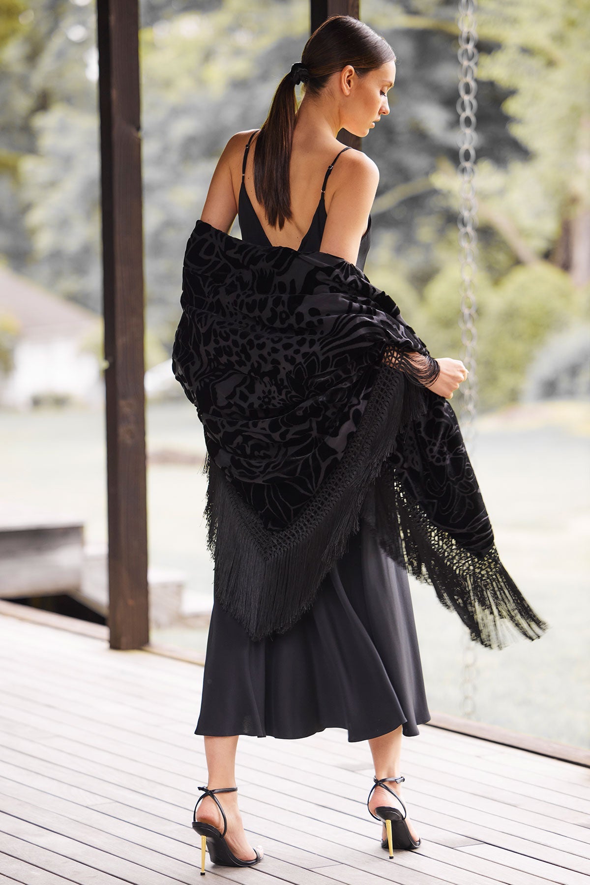 Couture Burnout Velvet Fringe Shawl Black Natori