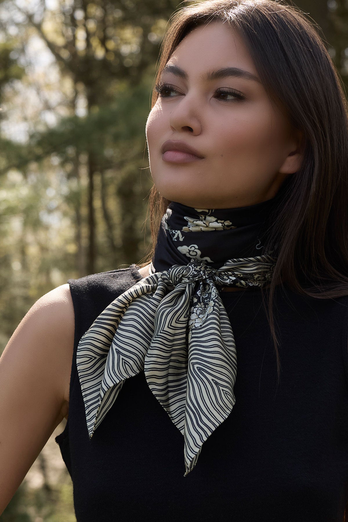 Silk Scarf Imperial Dragon Black/White Natori