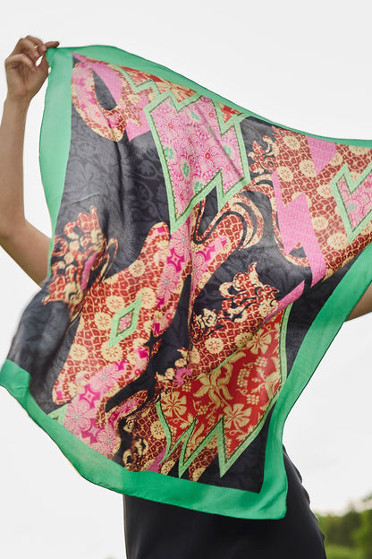 Silk Long Scarf Mikado Black Multi Natori