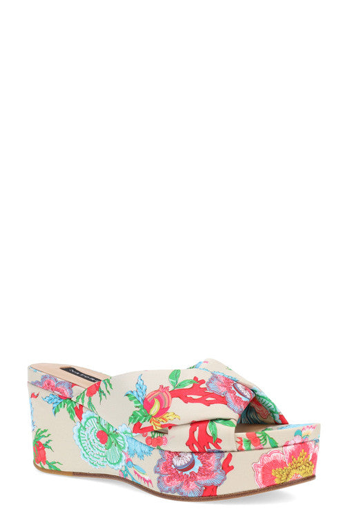 Buy Lanna Hinami Platform Thong Sandals in Natural Online Natural Natori