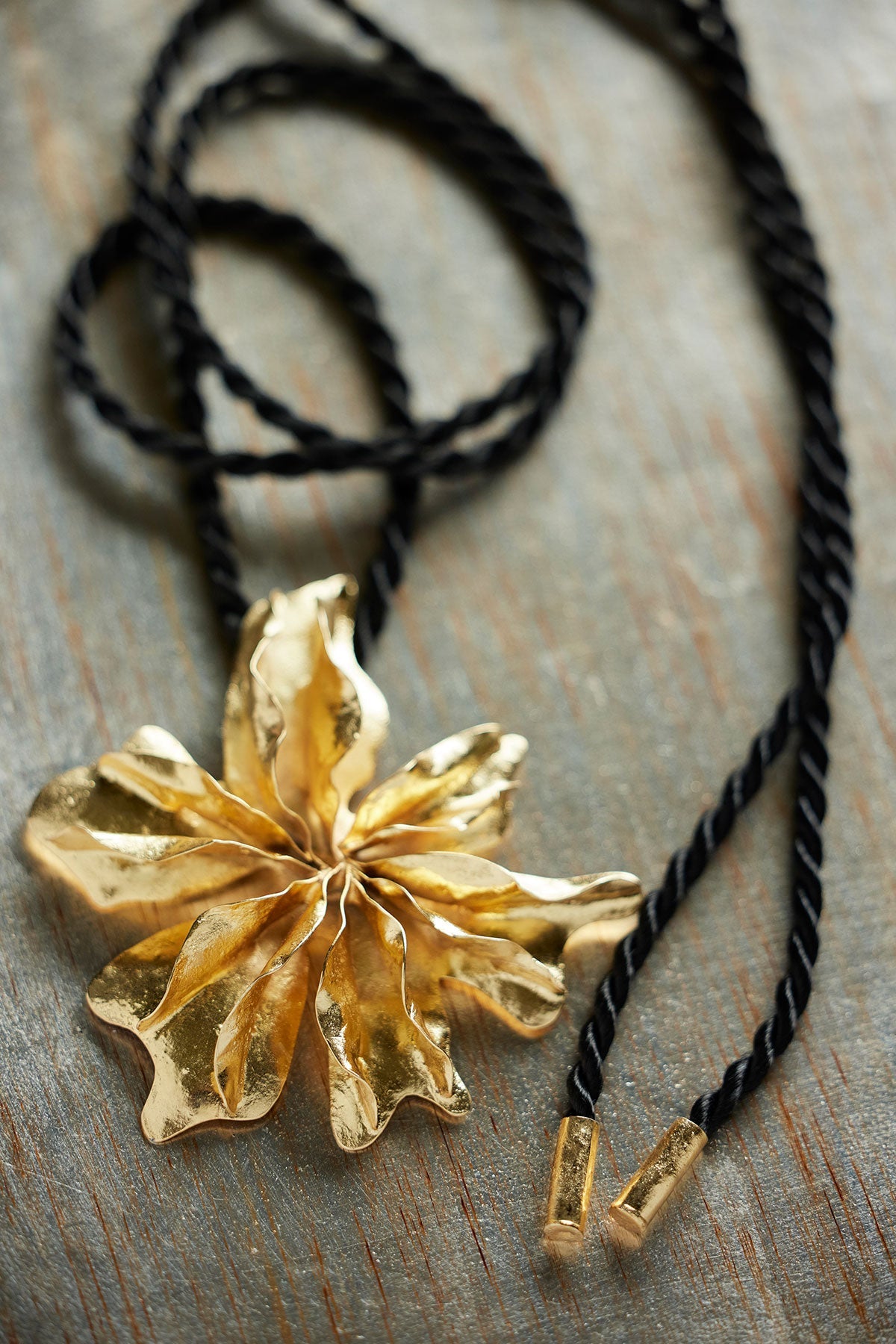 Gold Plated Brass Floral Necklace Gold Natori
