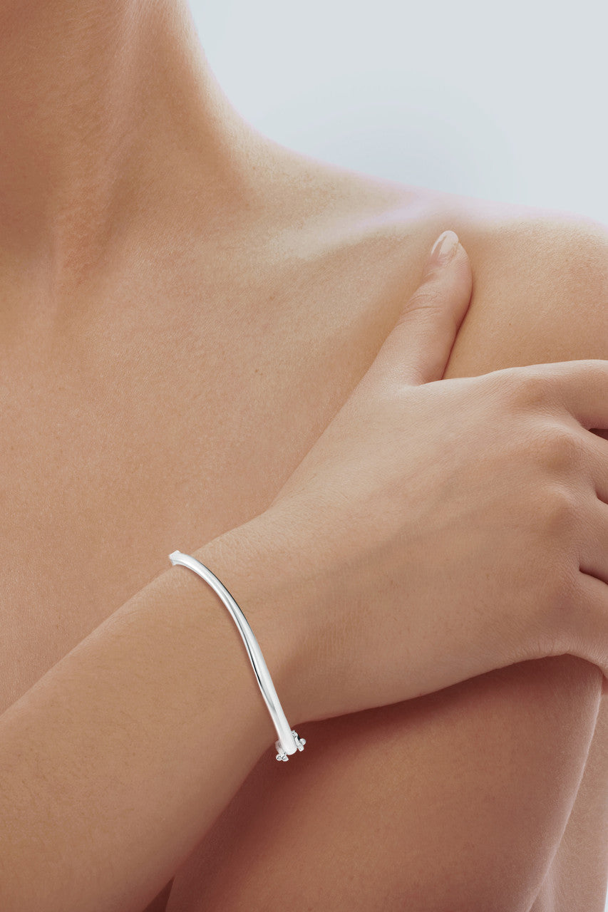 Buy Shangri-La Brushstroke 14K Gold Bracelet in 14K White Gold Online 14K White Gold Natori
