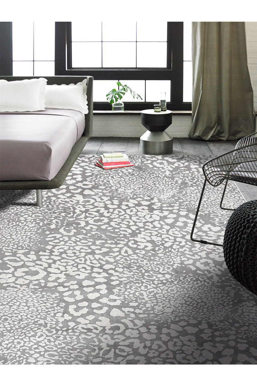 Buy Serengeti- Light Grey Leopard Rug in Grey Online Grey Natori