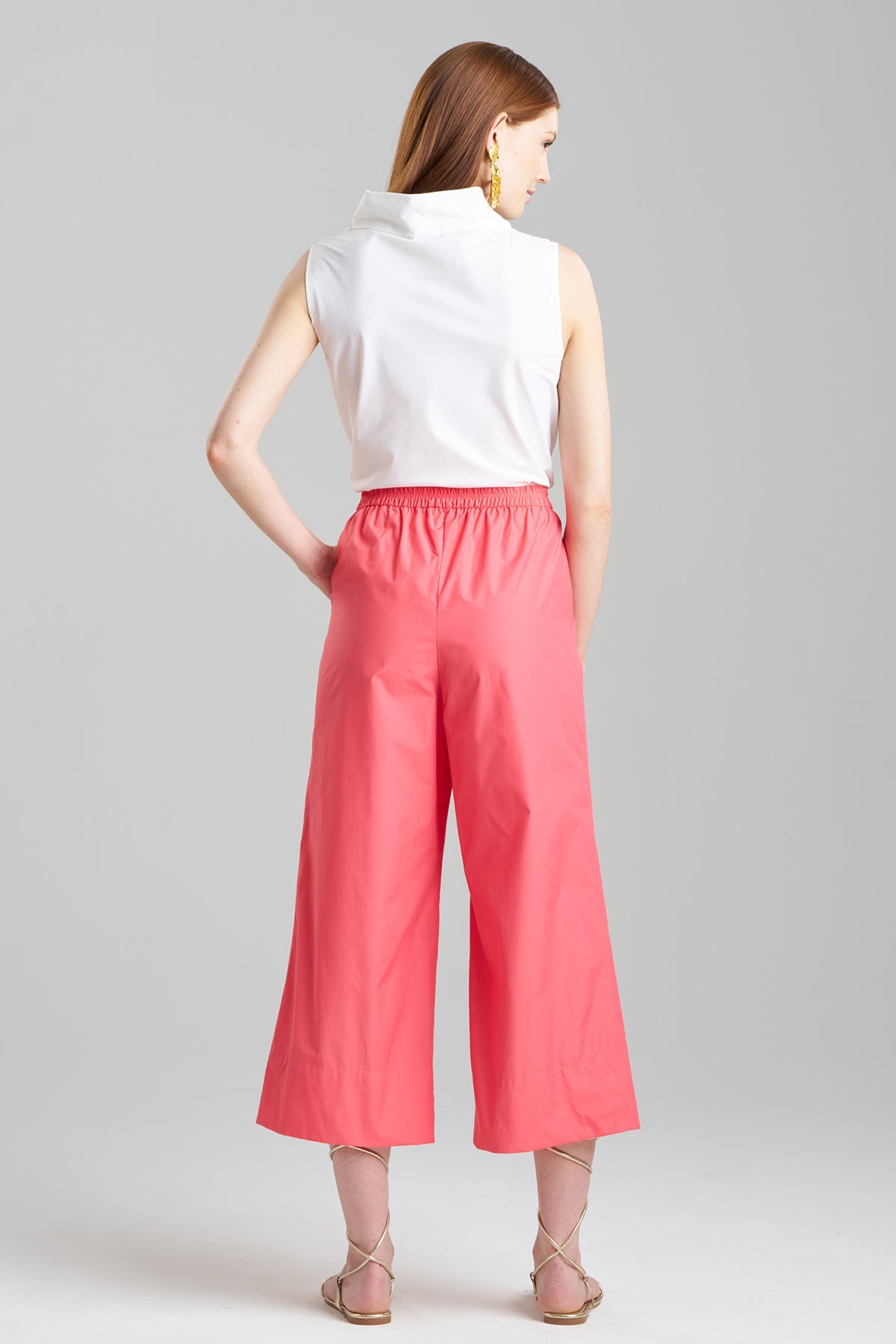 Techno Poplin Cropped Pants Vivid Coral Natori