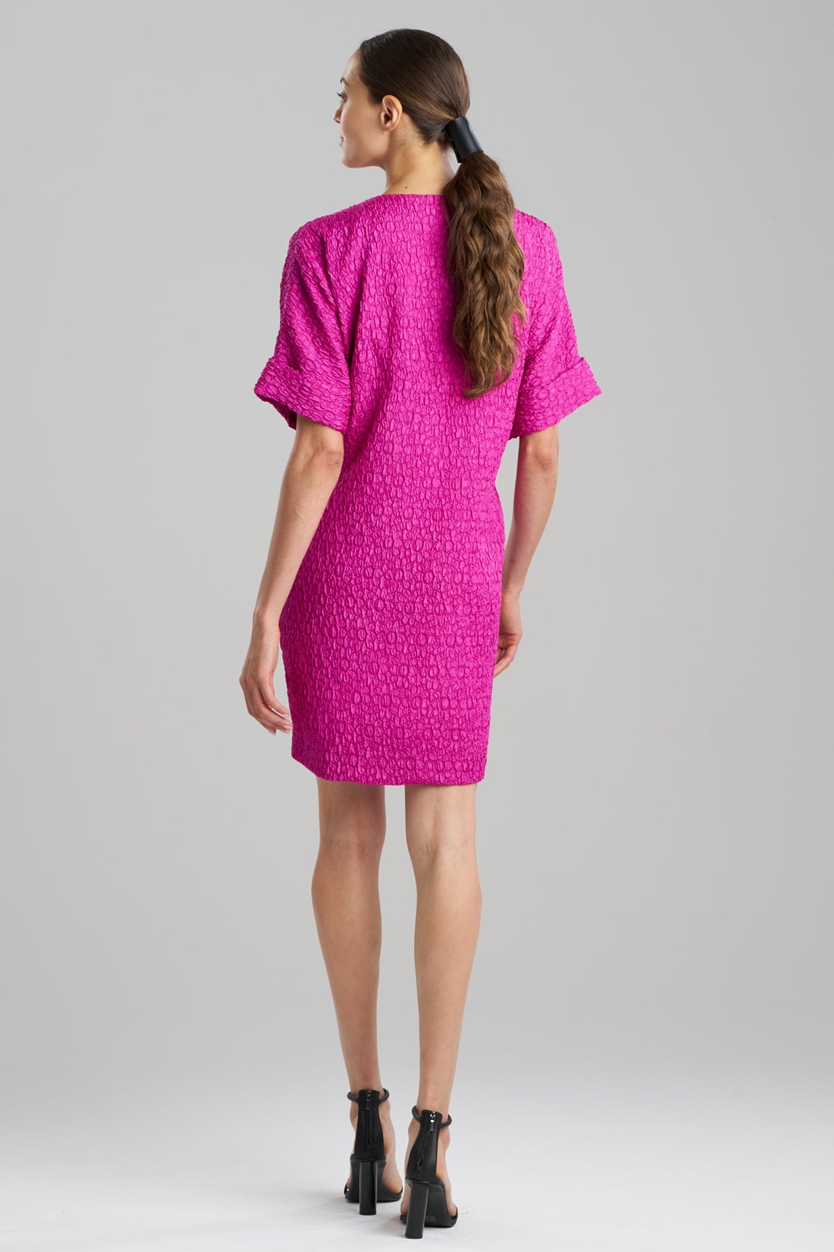 Floral Crinkle Jacquard T-Shirt Dress Fuchsia Natori